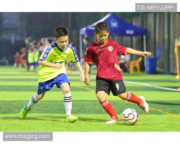 国家培养的足球明星如何影响青少年体育发展与国家形象提升