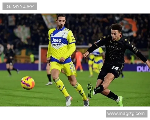 深圳足球队以73分领跑精英赛积分榜展现强劲实力